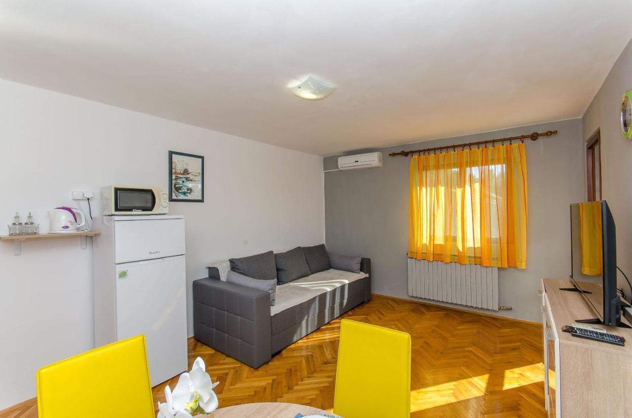 Apartments Marinko Makarska Exterior foto